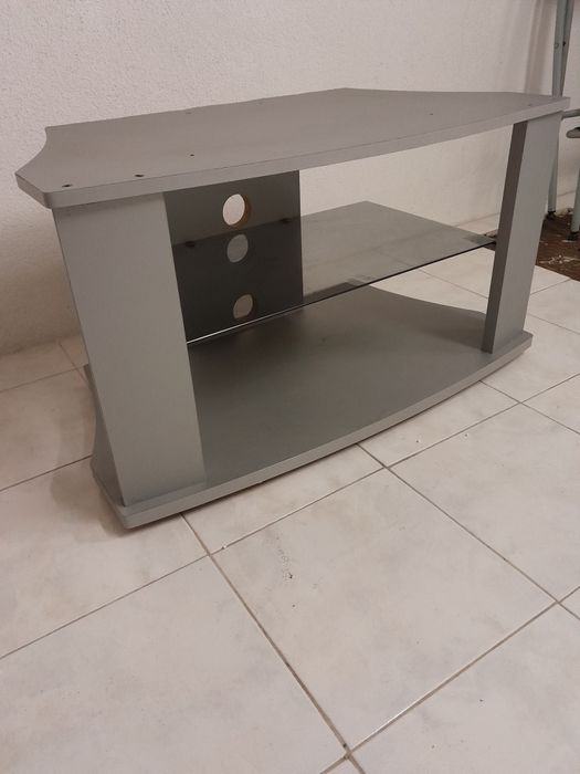 Móvel para tv ou aparelhos de audio ou DVD