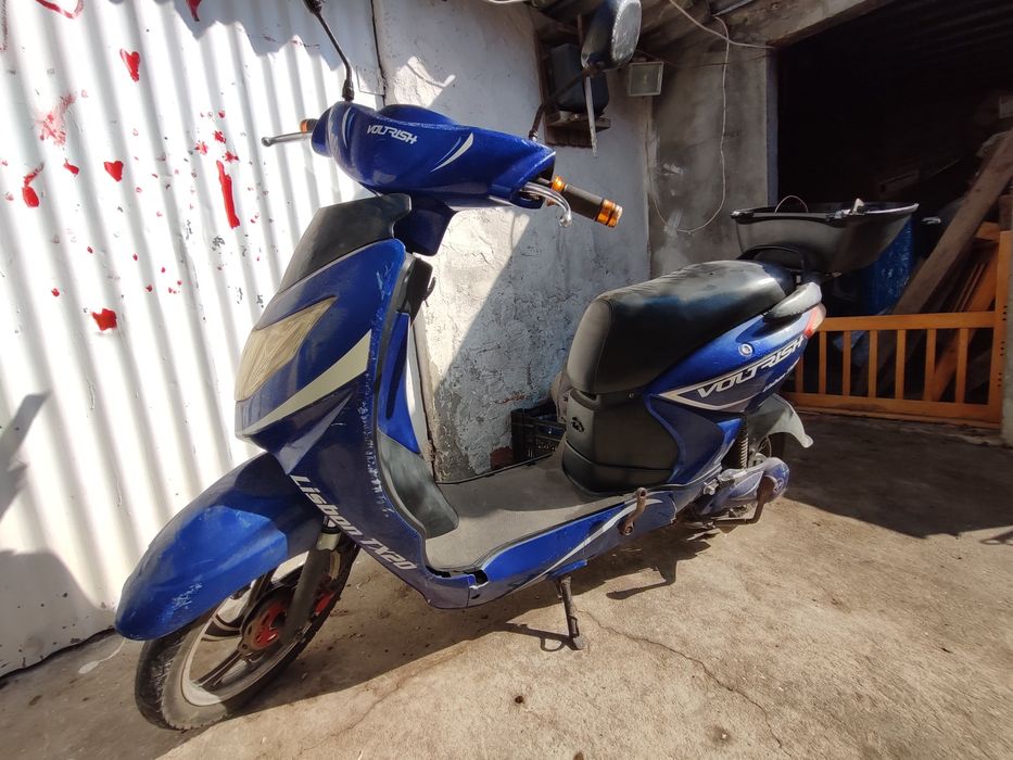 Scooter Elétrica Voltrish Lisbon TX20 (Para Peças ou Reparação)