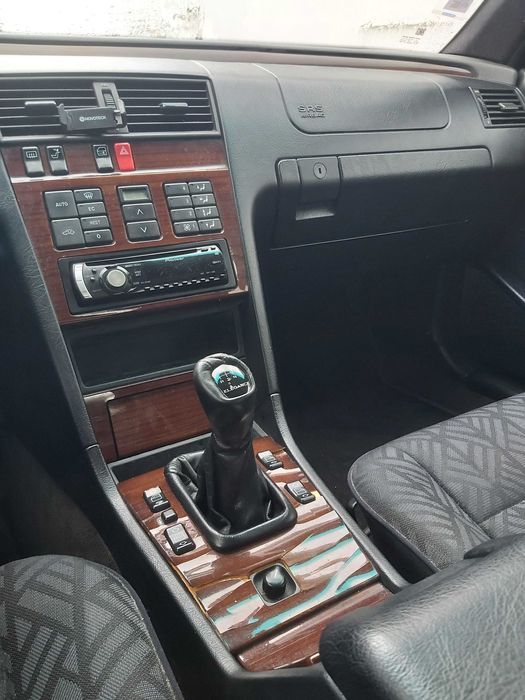 Mercedes-Benz C220 D