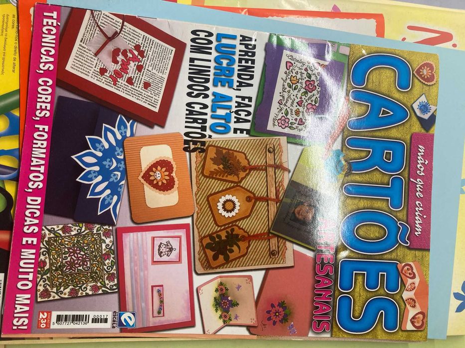 Conjunto de Cartolinas, Papel de Lustro e outros (60+ Folhas)