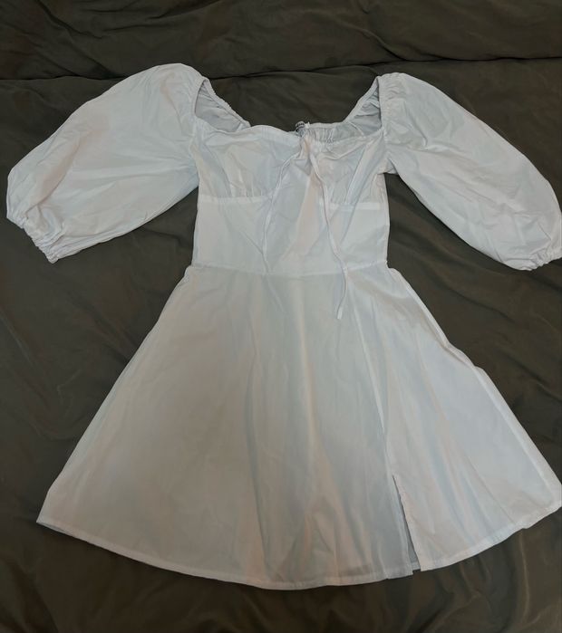 Біле плаття літнє