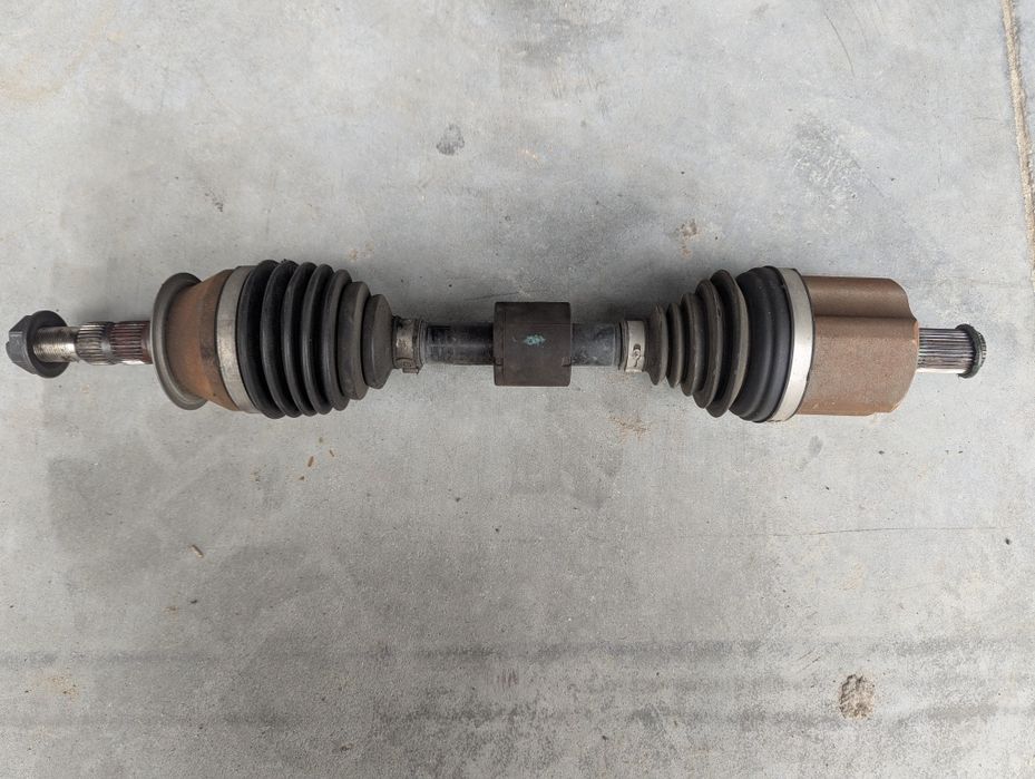 Полуось Напіввісь Chevrolet BOLT EV 2017-2021