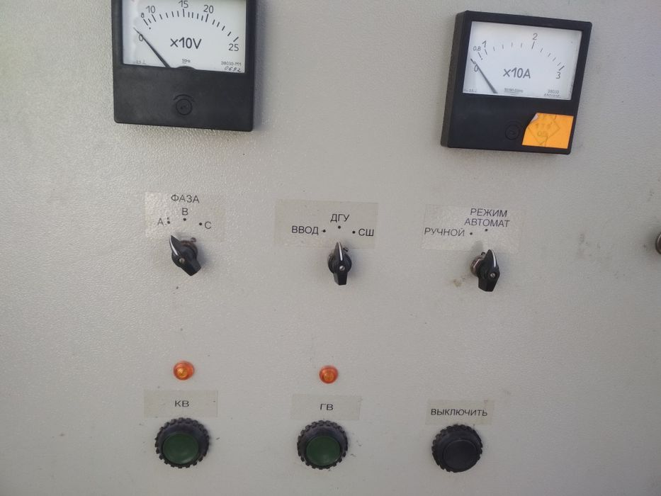 Пульт шкаф  управления дизельной электростанцией самозапуск,ШУ ДЭС,АВР