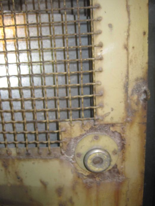 Продам 5 секций металлического забора (с сеткой) Материал- алюминий