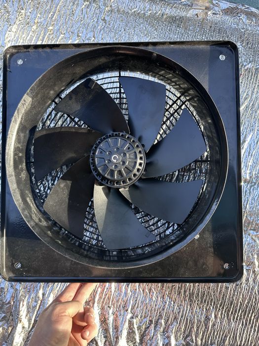 Великий Потужний Вентилятор для Охолодження Приміщень