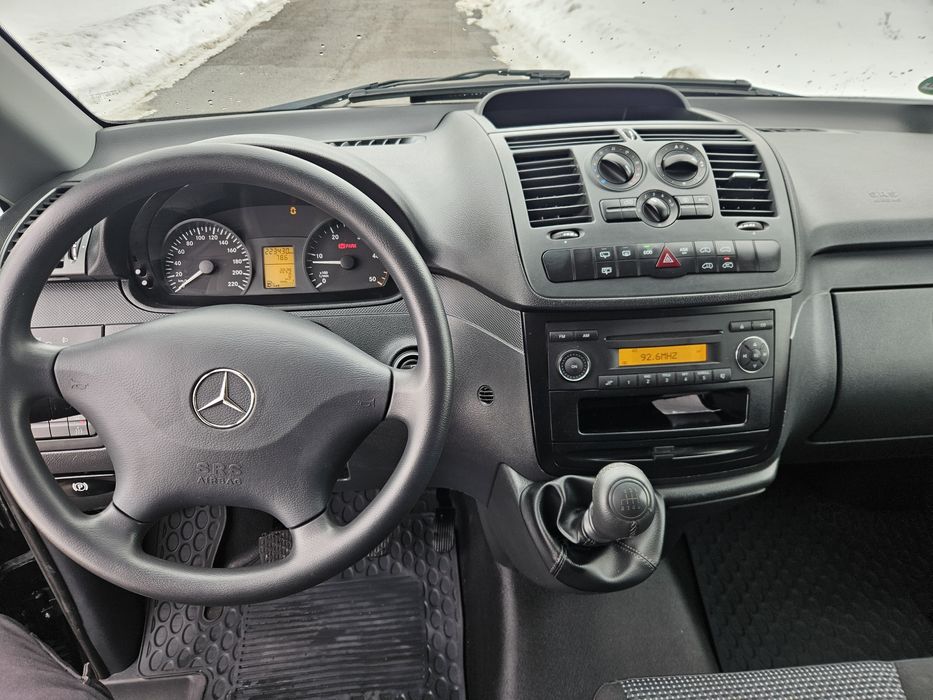 Merceder Vito 9місць