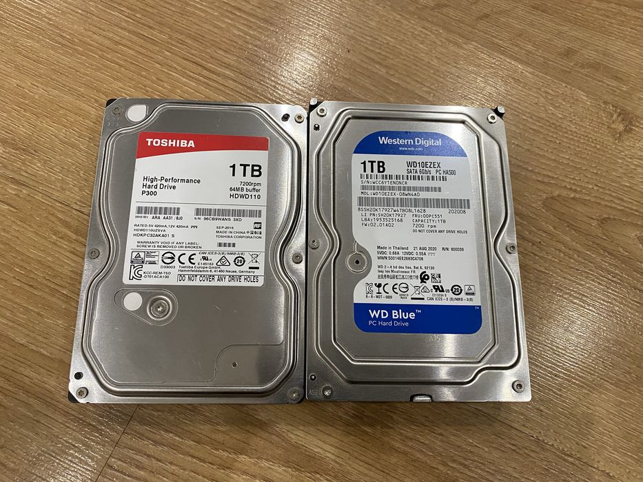 Два HDD 1 ТБ: WD Blue + Toshiba P300, отличное состояние