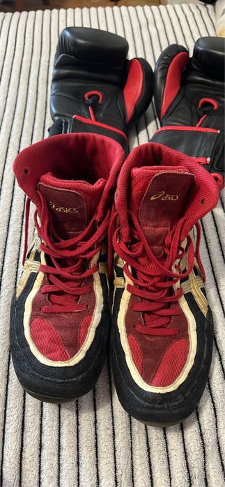 Sprzedam buty do boksu i rękawice