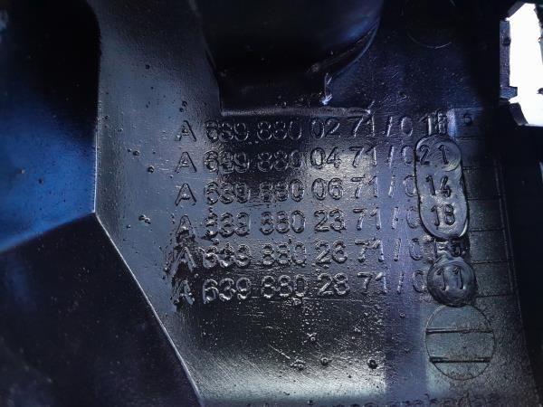 Guia de pára-choques trás direita MERCEDES-BENZ Vito / Vito Combi (W63
