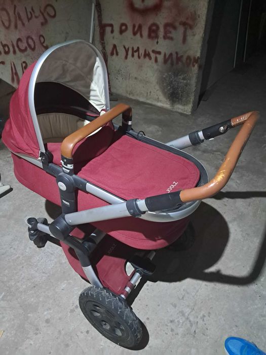 Дитяча коляска голландської фірми Joolz