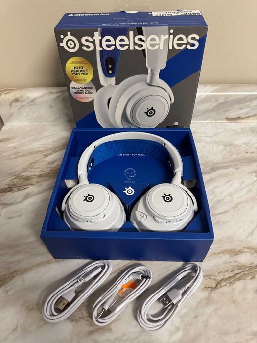 Steelseries Arctis Nova 7P White