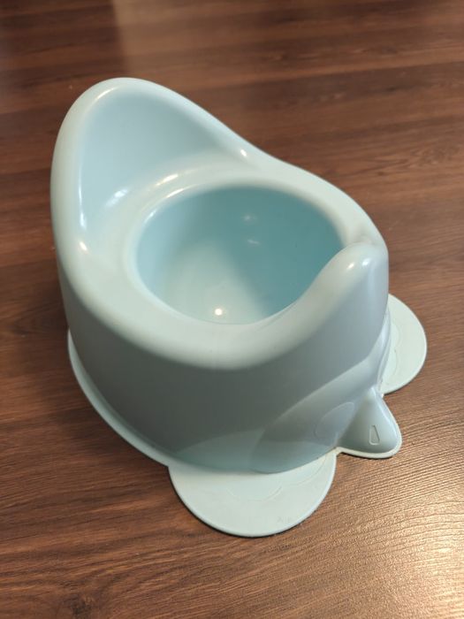 Dwa nocniki z Rossmanna nocnik