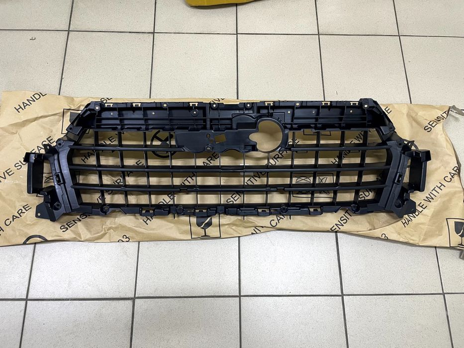 Підрешітник Audi Q7 4M 2016-2019 Кронштейн решітки радіатора, скелет