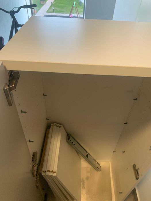 Szafa IKEA BESTA – biała, 2 korpusy + fronty + akcesoria