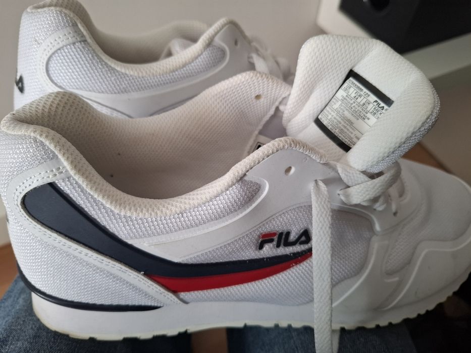 Tenis FILA Brancos