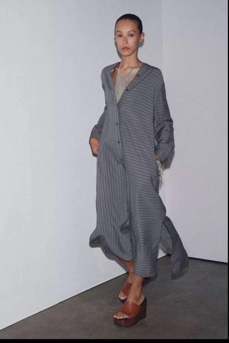 Сукня від Zara трендова полоска