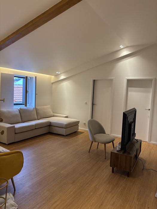 FRETE Mudanças para Leiria,Marinha Grande,Caldas da Rainha e Óbidus.