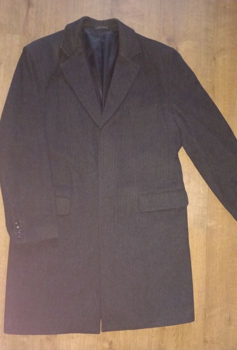 Мужское пальто Armani.