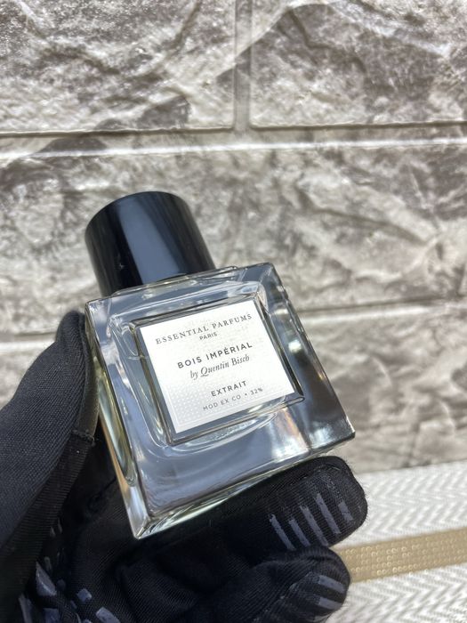 Essential Parfums Bois Imperial  Extrait