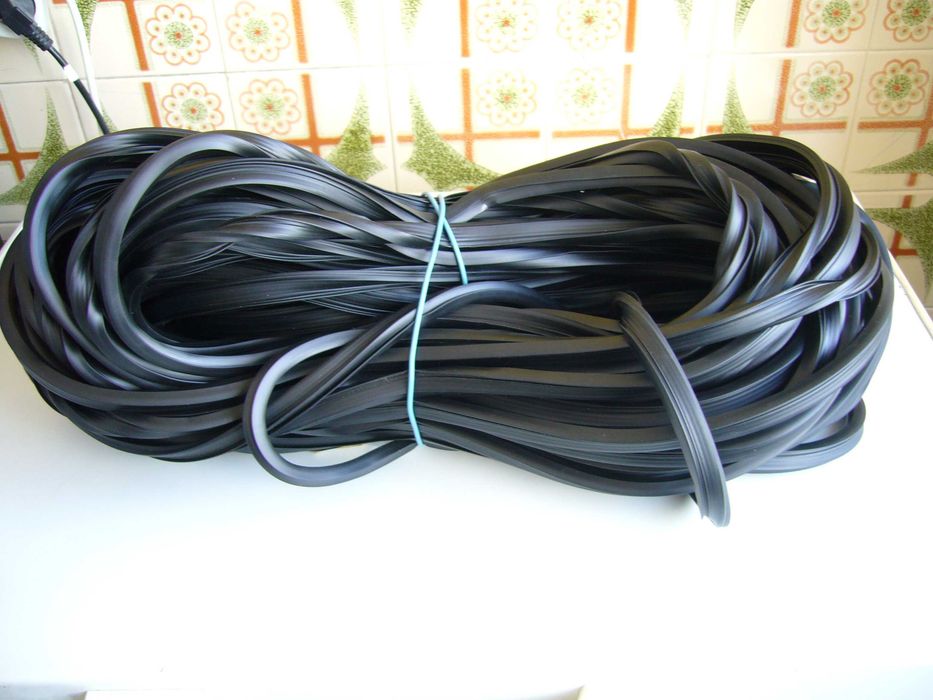 Vende-se juntas  de borracha para janelas de alumínio 50 metros