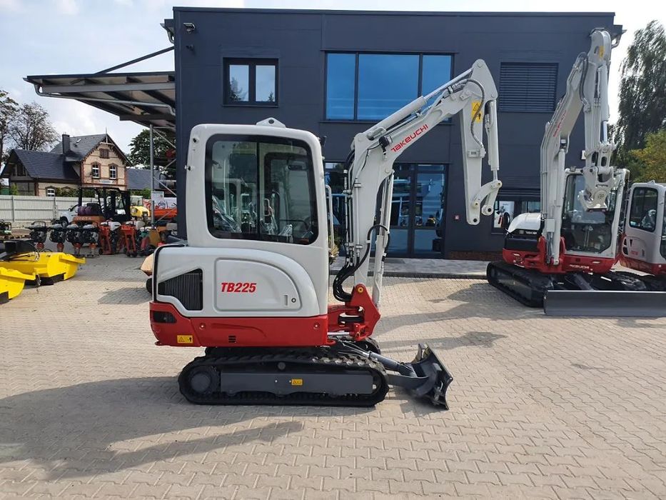 Takeuchi TB225 - V0  Koparka Gąsienicowa Takeuchi TB225 - Nowa - Od ręki na placu