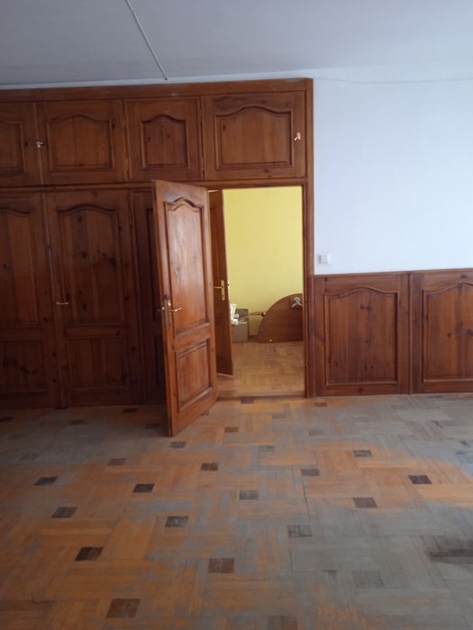 Офісні приміщення, виробничі приміщення