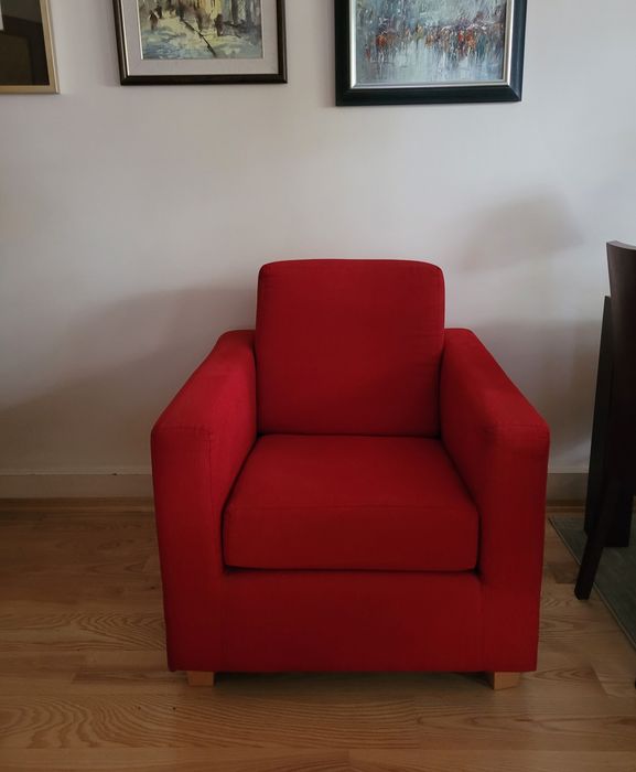 Czerwony fotel idealny stan