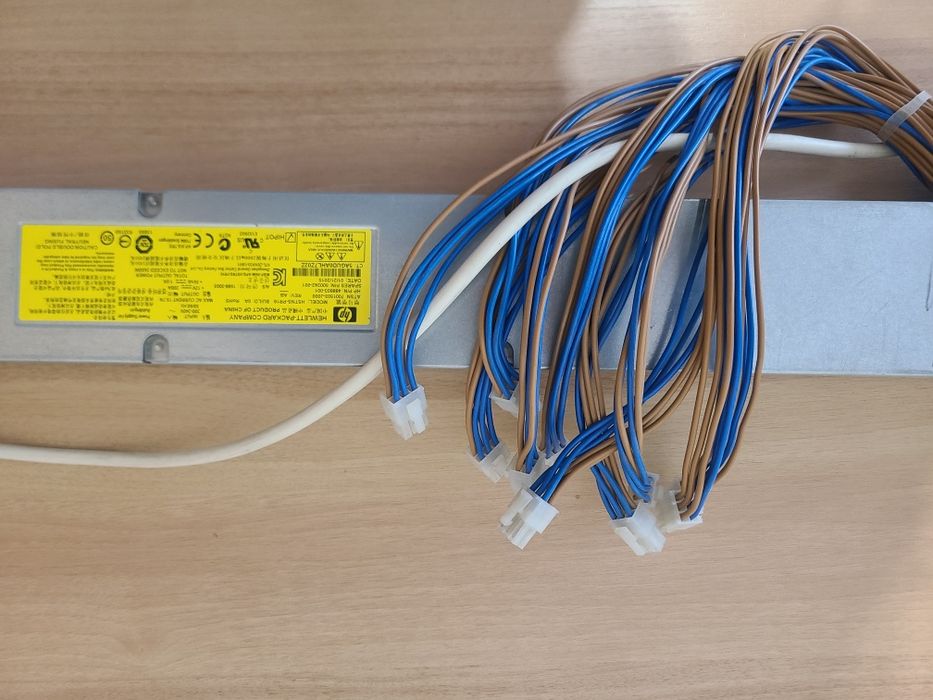 Серверний блок живлення HP 2450 W, розпаяний на 10 карт