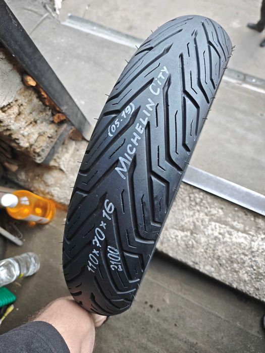 Мотошина резина на скутер HONDA SH 100 110 120 130 140/ 70 80 R16