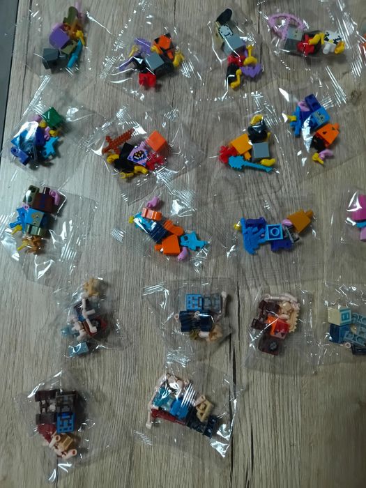 Магнітний конструктор майнкрафт в ТНТ боксі 200кубиків + 10 героїв