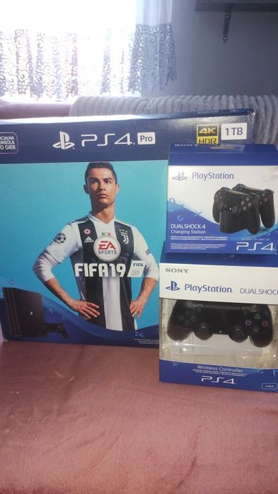 PS4 PRO 1TB 7216B