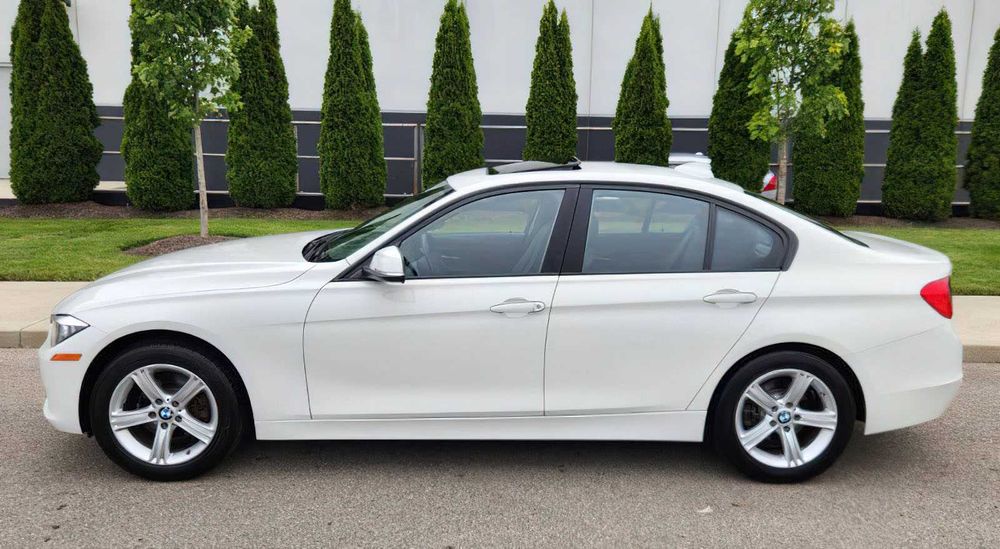 BMW 3 Series 328i xDrive      2014