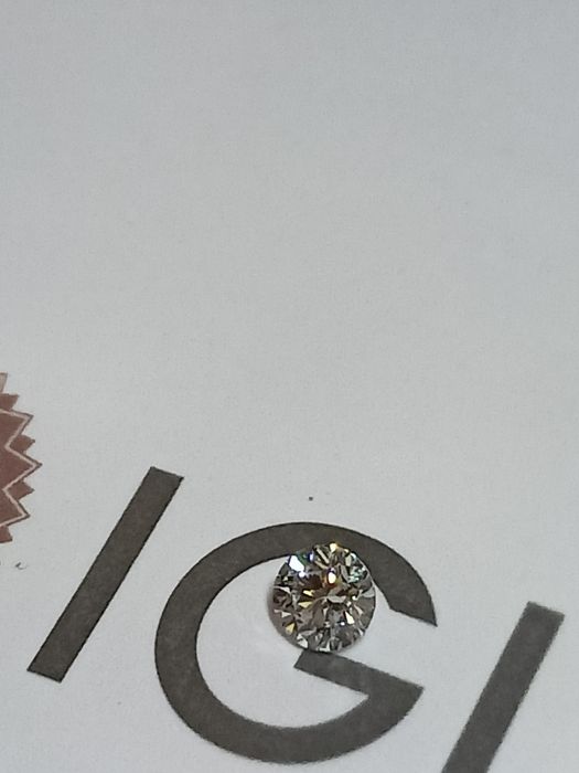 Продам бриллиант 1.04ct.