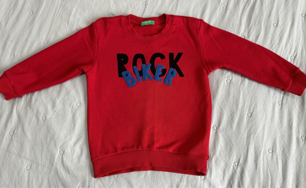 Свитер на мальчика Benetton