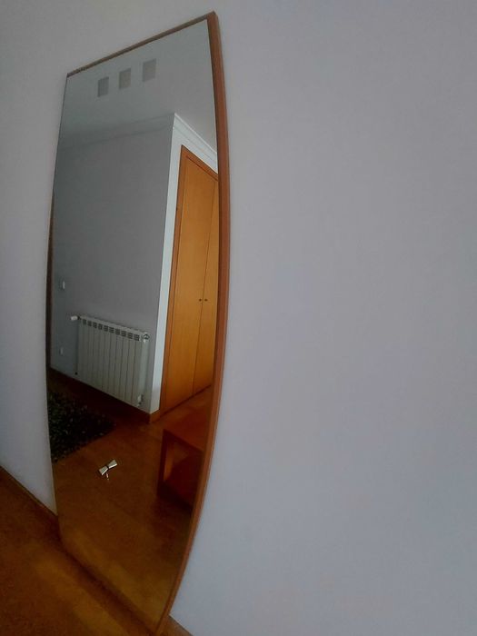 Espelho em cerejeira