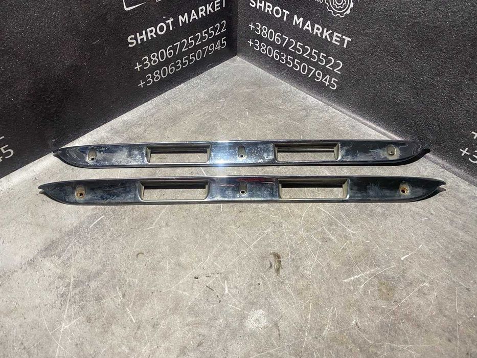 Хромована накладка планка підсвітки номера Mercedes W124 1247580502