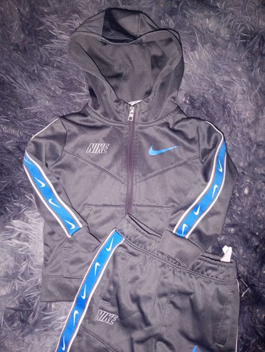 Костюм Nike dri fit beby  на 18 міс