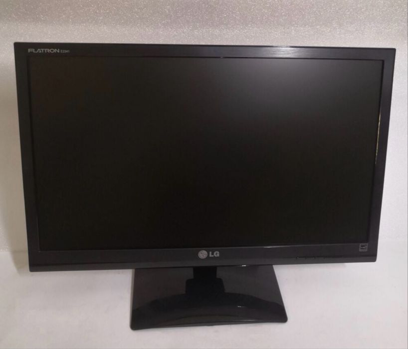 Монитор Б-класс LG Flatron E2341T / 23" (1920x1080) TN / VGA, DVI
