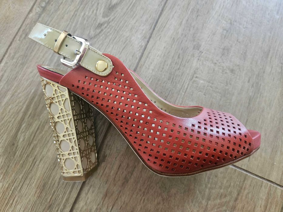 Włoskie letnie buty marki Scaviola r. 37 + GRATIS bolerko Figleaves
