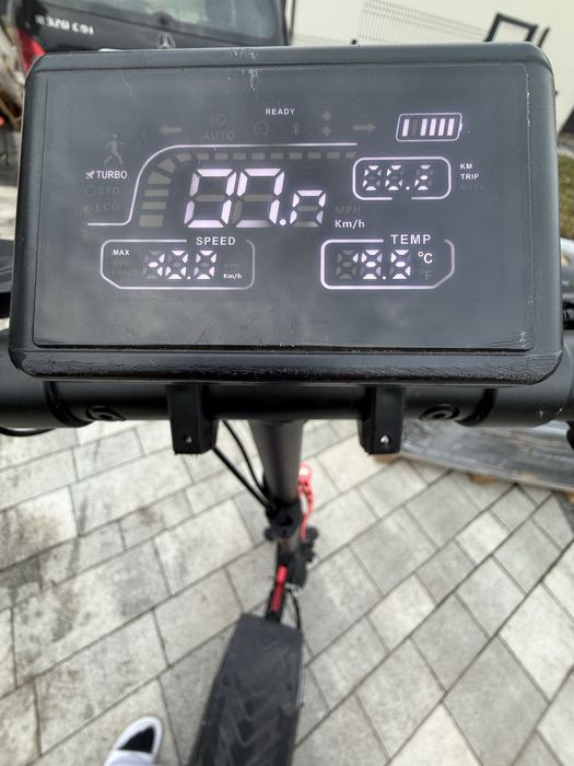 Sprzedam hulajnoge iscooter ix3