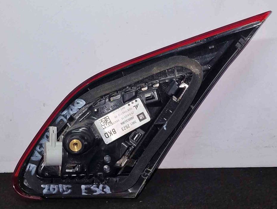Farolim da Mala Esquerdo 39012623 - OPEL CORSA E