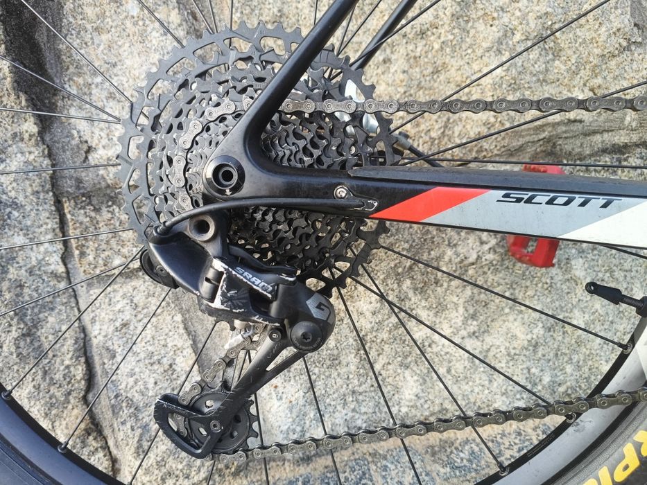 Scott Scale 930 Carbono (2019) – Tamanho L – Full Upgrades