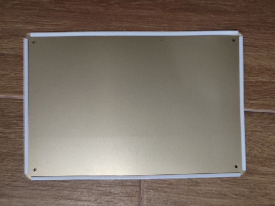 Placa decorativa em metal "Datsun"