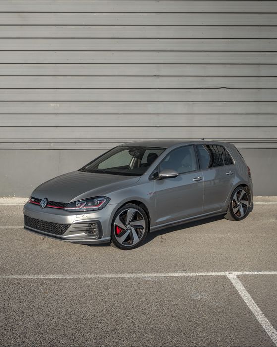 VW Golf GTI 2.0 TSi DSG - 230 Cvs- FULL Extras