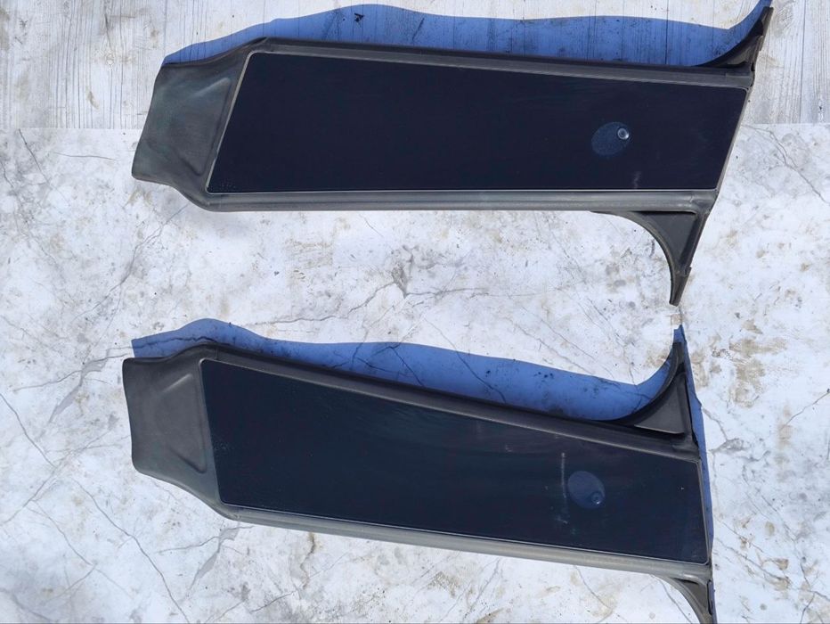 Камера в стійку Tesla model y бічна камера