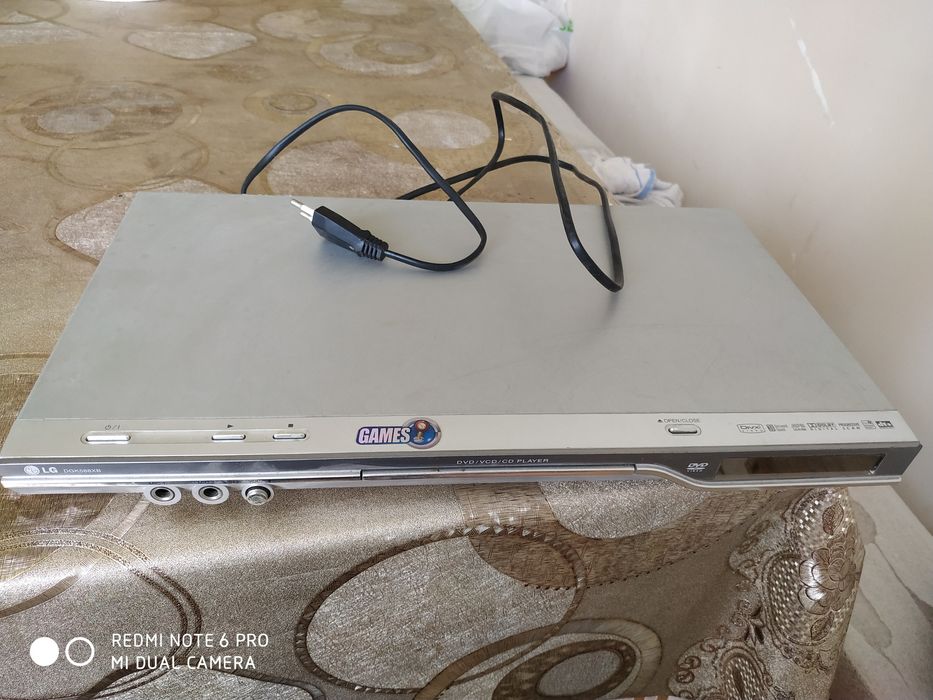 Продам DVD player LG DGK588XB: 300 грн. - Медиа проигрыватели