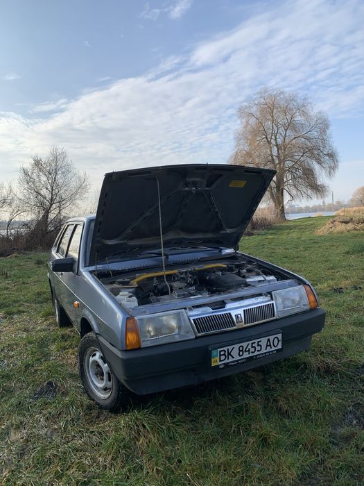 Ваз 21099  1.6 бензин 2008 рік стан нової машини