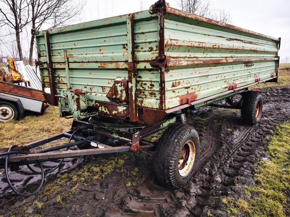 Przyczepa rolnicza 8t  3 strony wywrotka