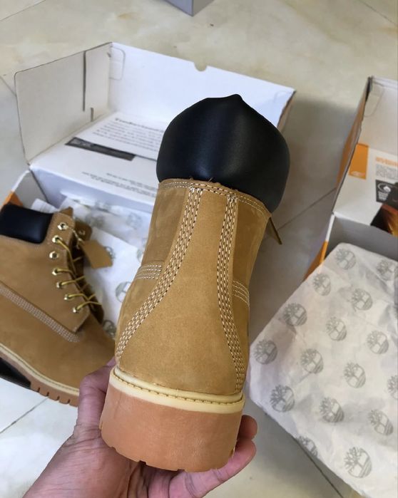 Botas timberland novas com caixa