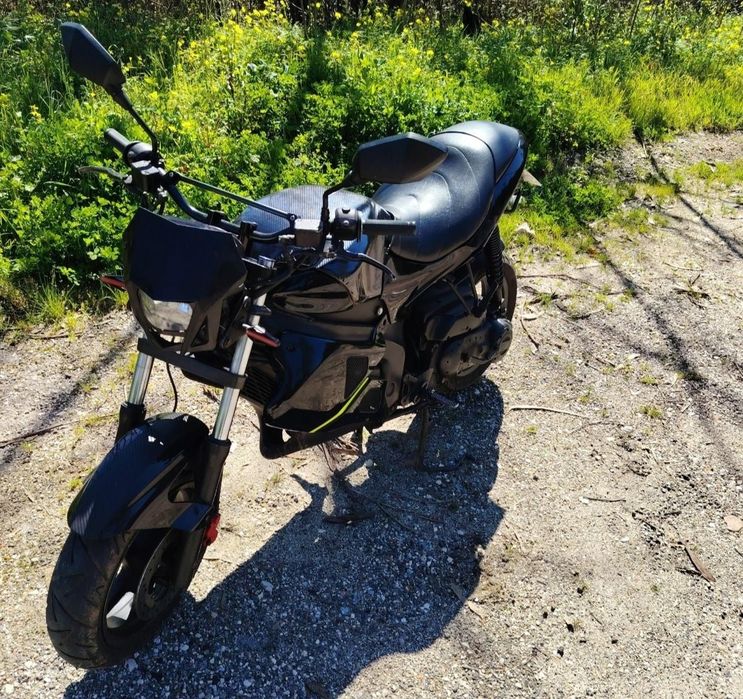 Mota Gilera 50c preta